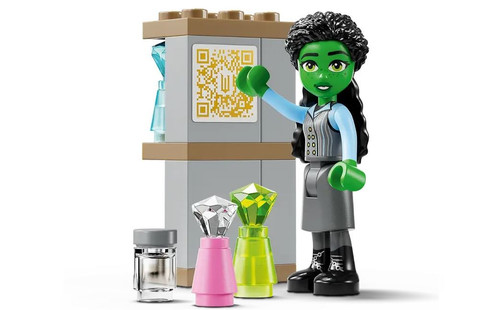 LEGO Wicked Glinda, Elphaba & Nessarose at Shiz University 7+