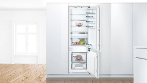 Bosch Fridge-Freezer KIS87AFE0