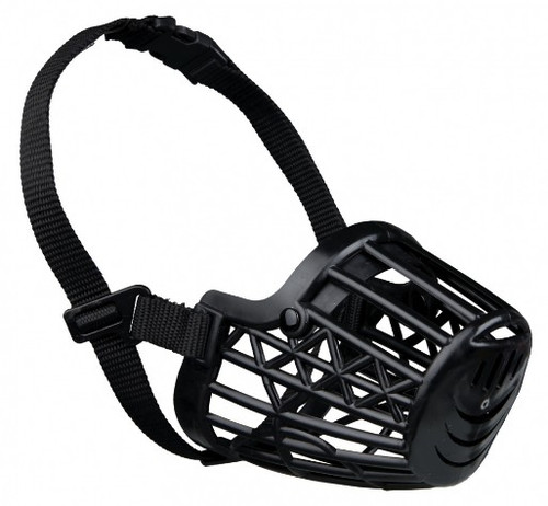 Trixie Plastic Muzzle Size 4 M, black