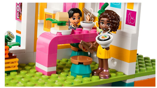 LEGO Friends Heartlake International School 8+