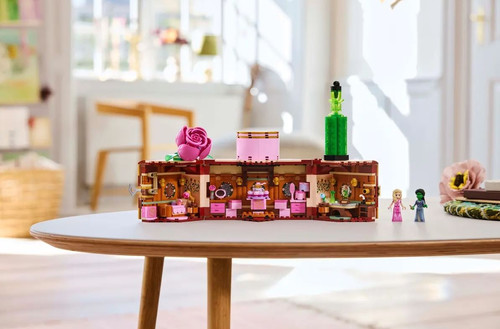 LEGO Wicked Glinda & Elphabas Dormitory 8+