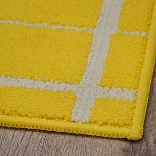 VÄNDPLATS Rug, low pile, yellow/chequered, 60x90 cm