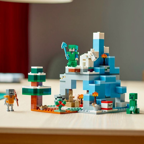 LEGO Minecraft The Frozen Peaks 8+